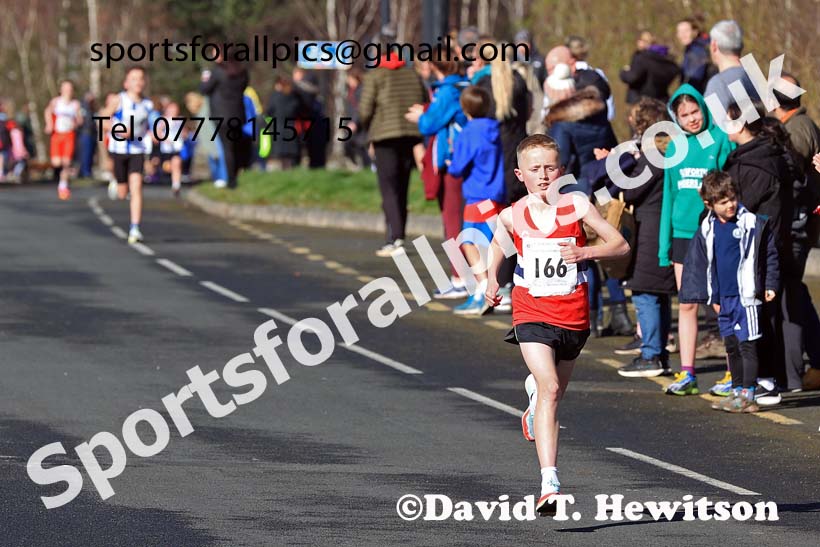 Boys and Girls Under-13s 2024 Elswick Harriers Good Friday Relays, Newburn, Newcastle Upon Tyne  Photo: David T. Hewitson/Sports for All Pics